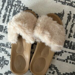 Fuzzy Slippers 💤